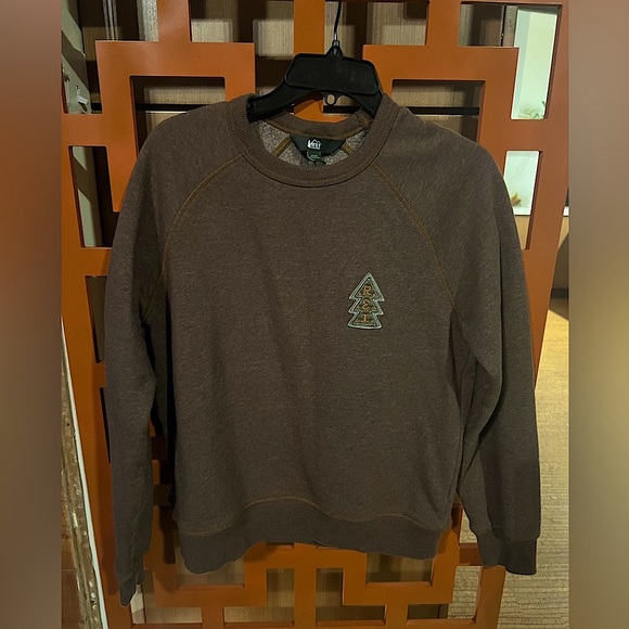 REI Sweatshirt EUC - Picture 2 of 5